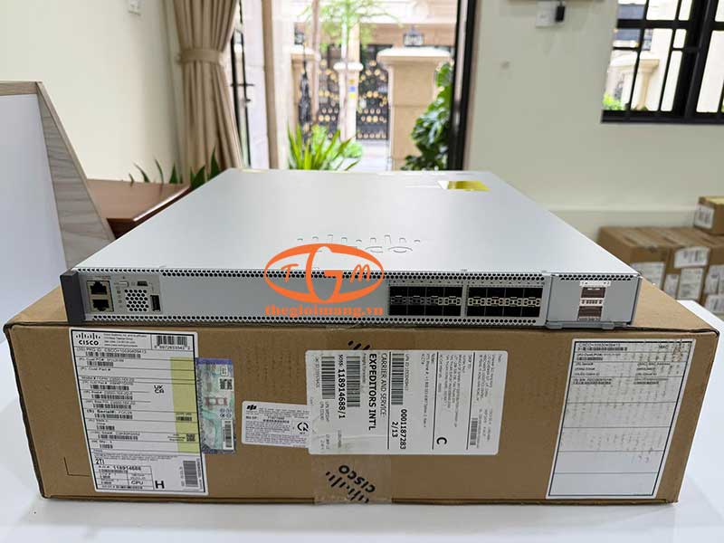 Cisco C9500-16X-2Q-A